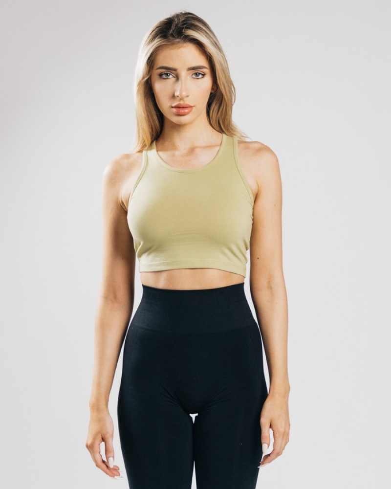 Alphalete Essential Crop Tanktop Dames Lichtolijfgroen | 82PDLBGWT