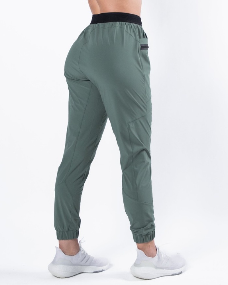 Alphalete Studio Joggingbroeken Dames Olijfgroen Groen | 70MXYNZOV